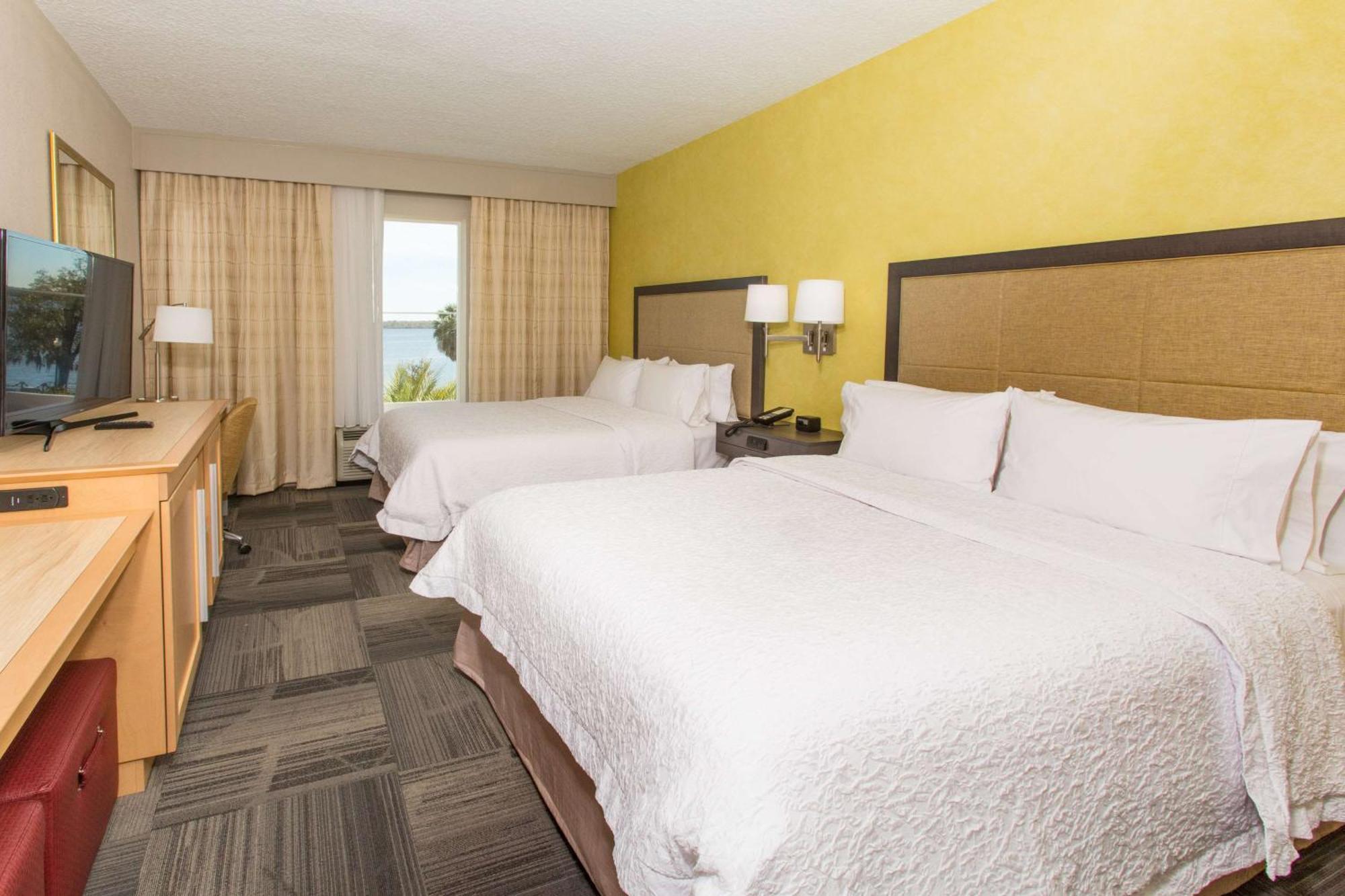 Hampton -