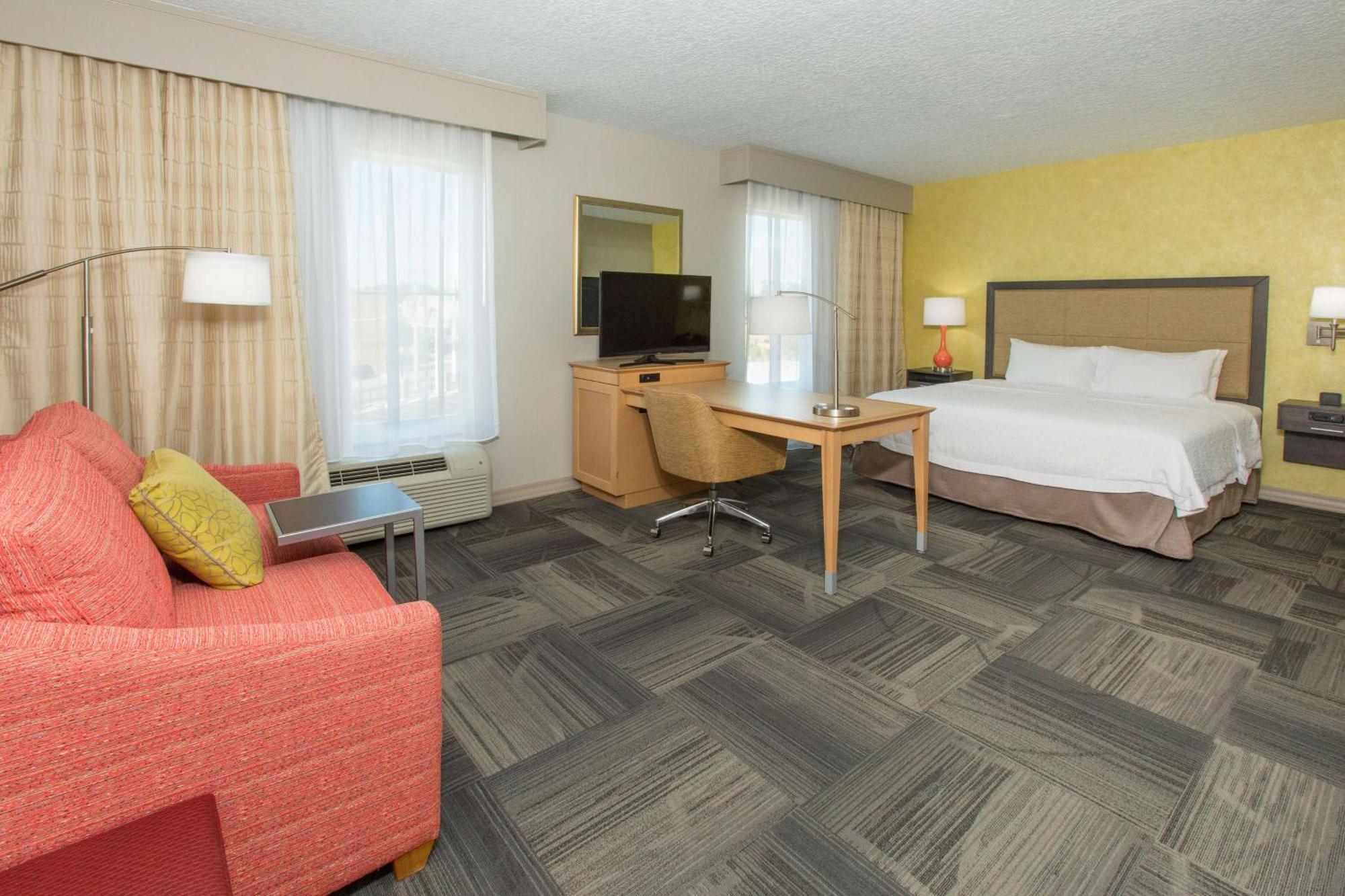Hampton - Hotel 3*