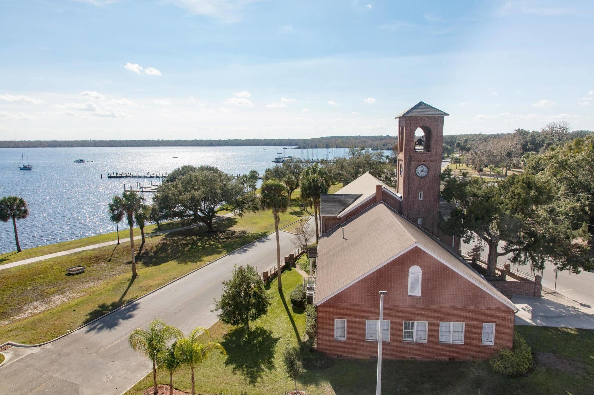 Hampton - Palatka
